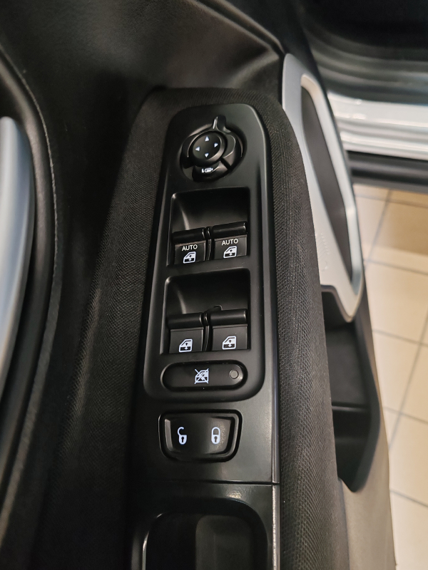 Jeep Renegade — 29