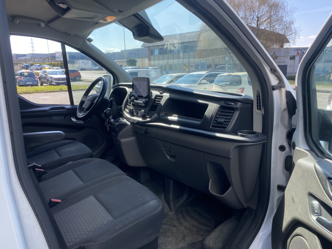 Ford Transit Custom Fg — 18