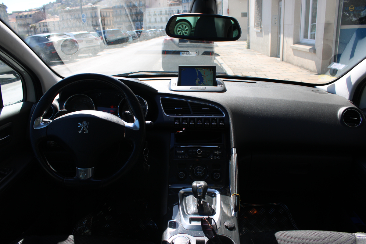 Peugeot 3008 — 10