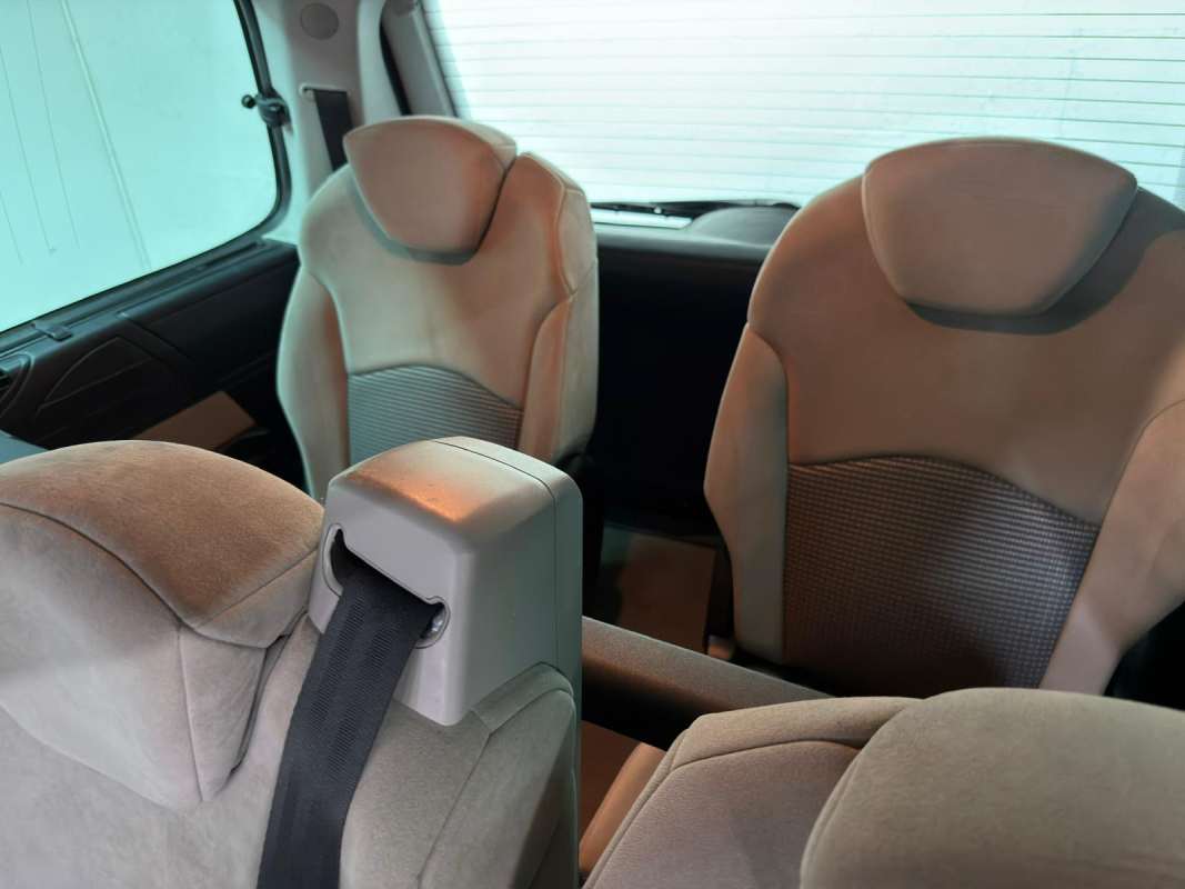 Peugeot 807 — 23