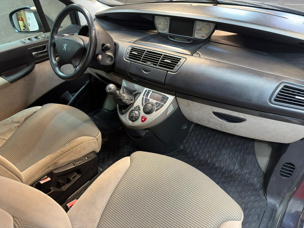 Peugeot 807 — 20