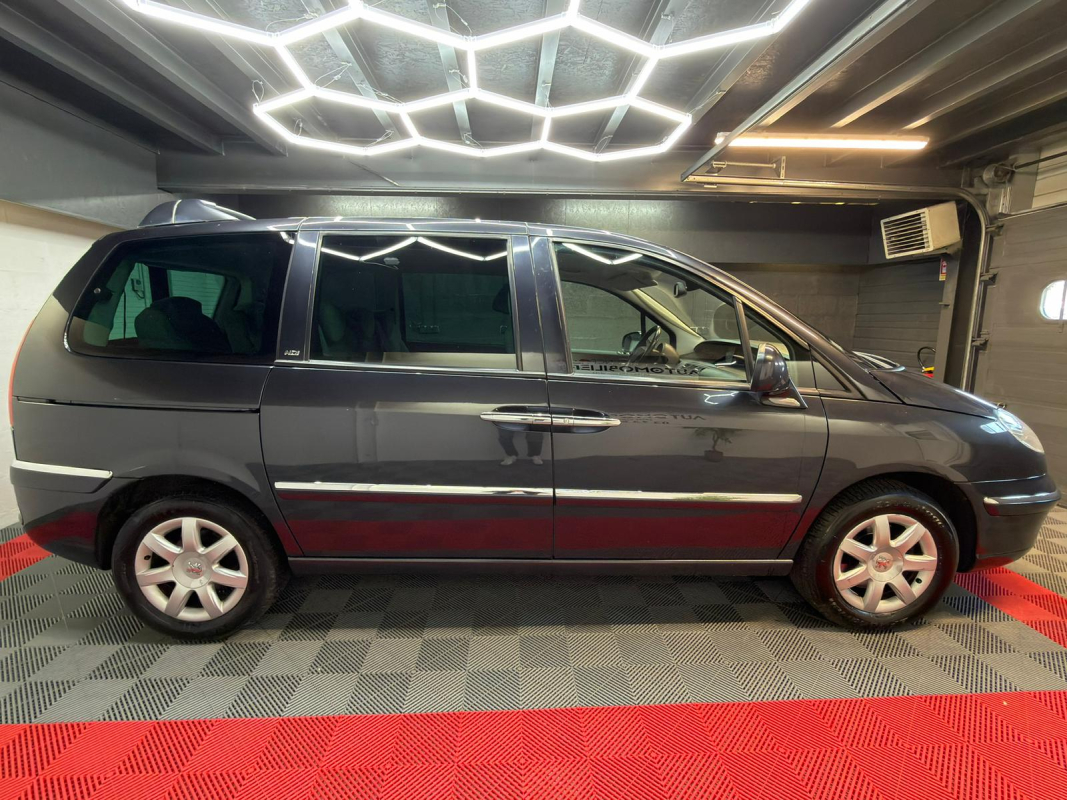 Peugeot 807 — 4