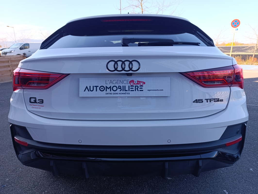 Audi Q3 Sportback — 8