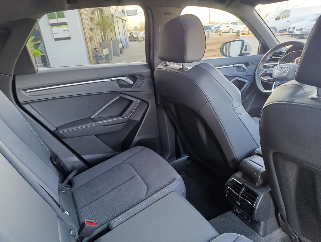 Audi Q3 Sportback — 16
