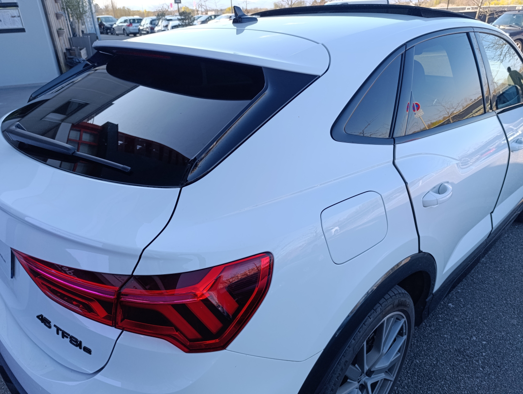 Audi Q3 Sportback — 32