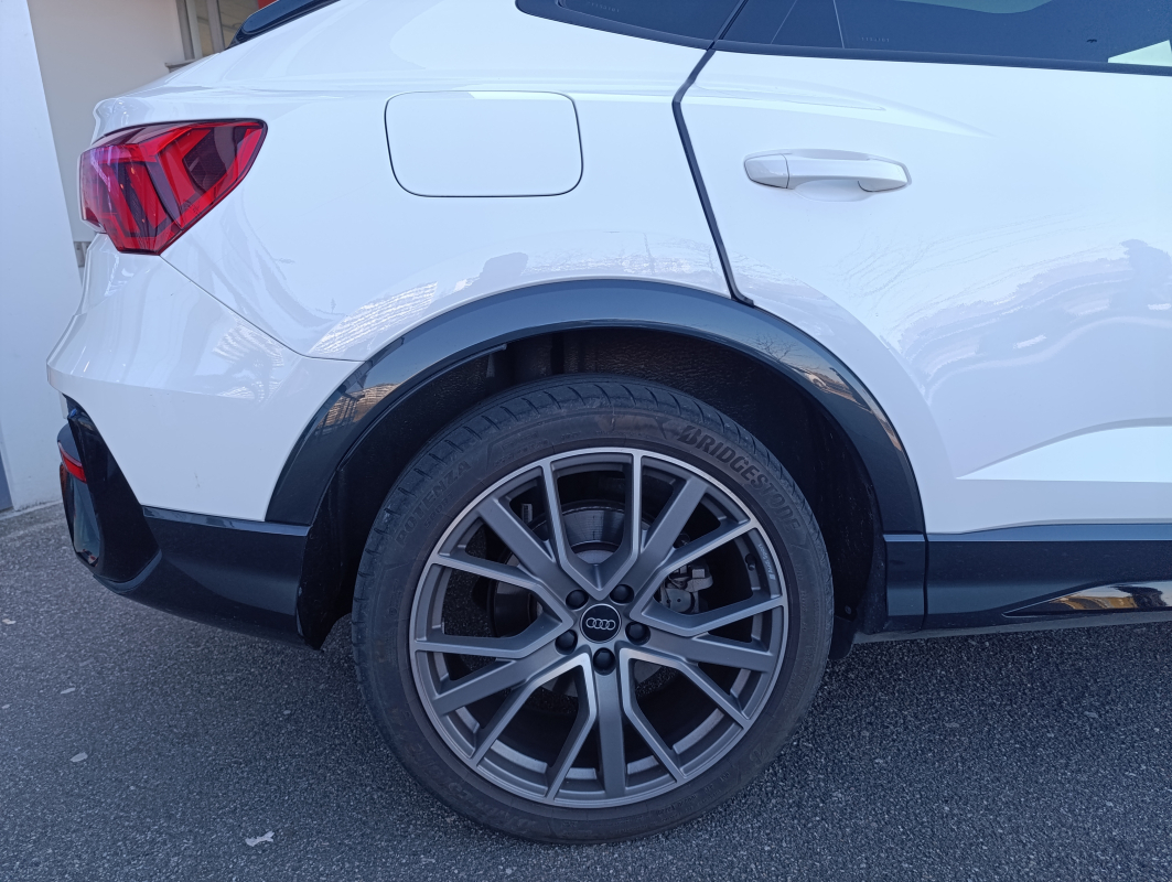 Audi Q3 Sportback — 35