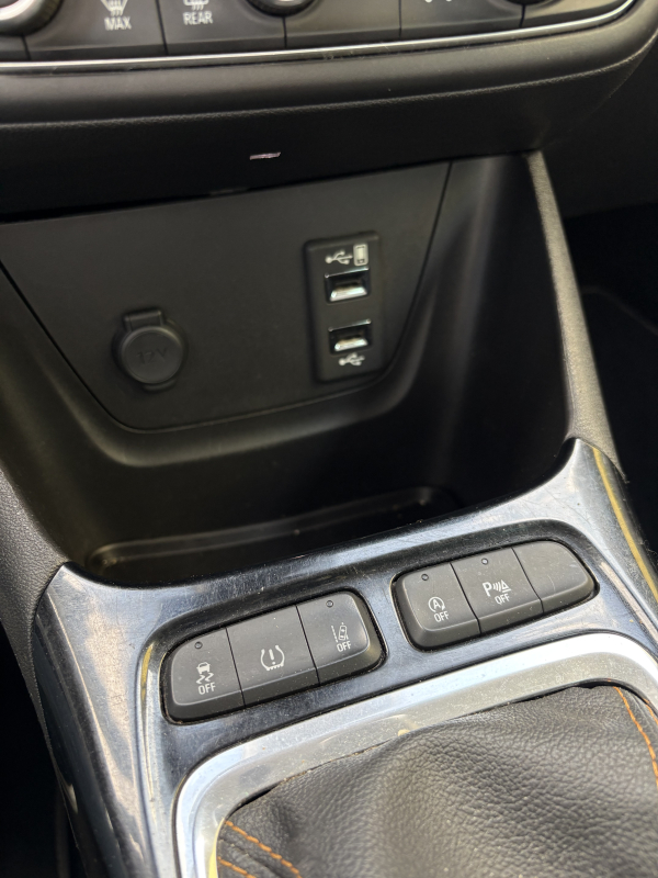 Opel Crossland x — 18
