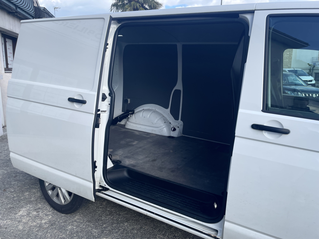 Volkswagen Transporter — 13