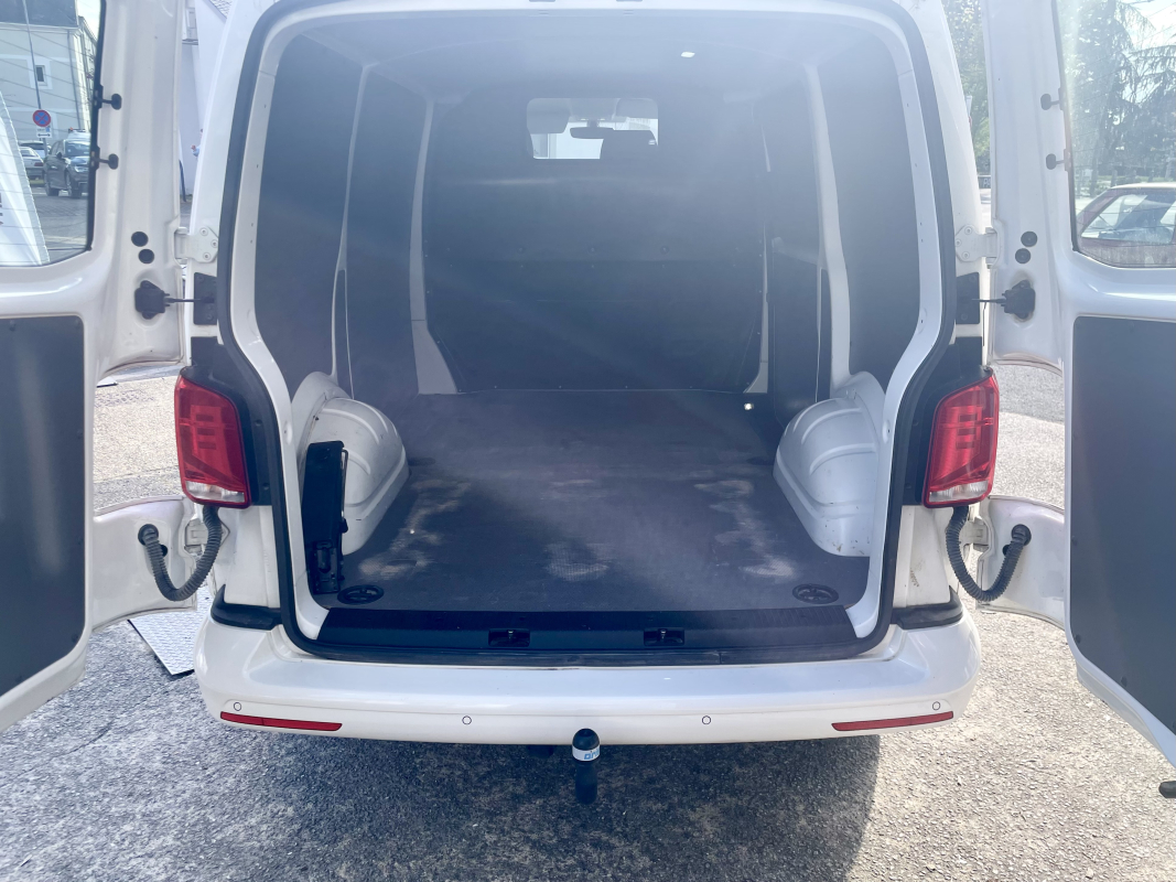 Volkswagen Transporter — 14
