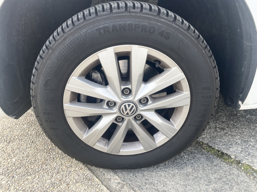 Volkswagen Transporter — 17