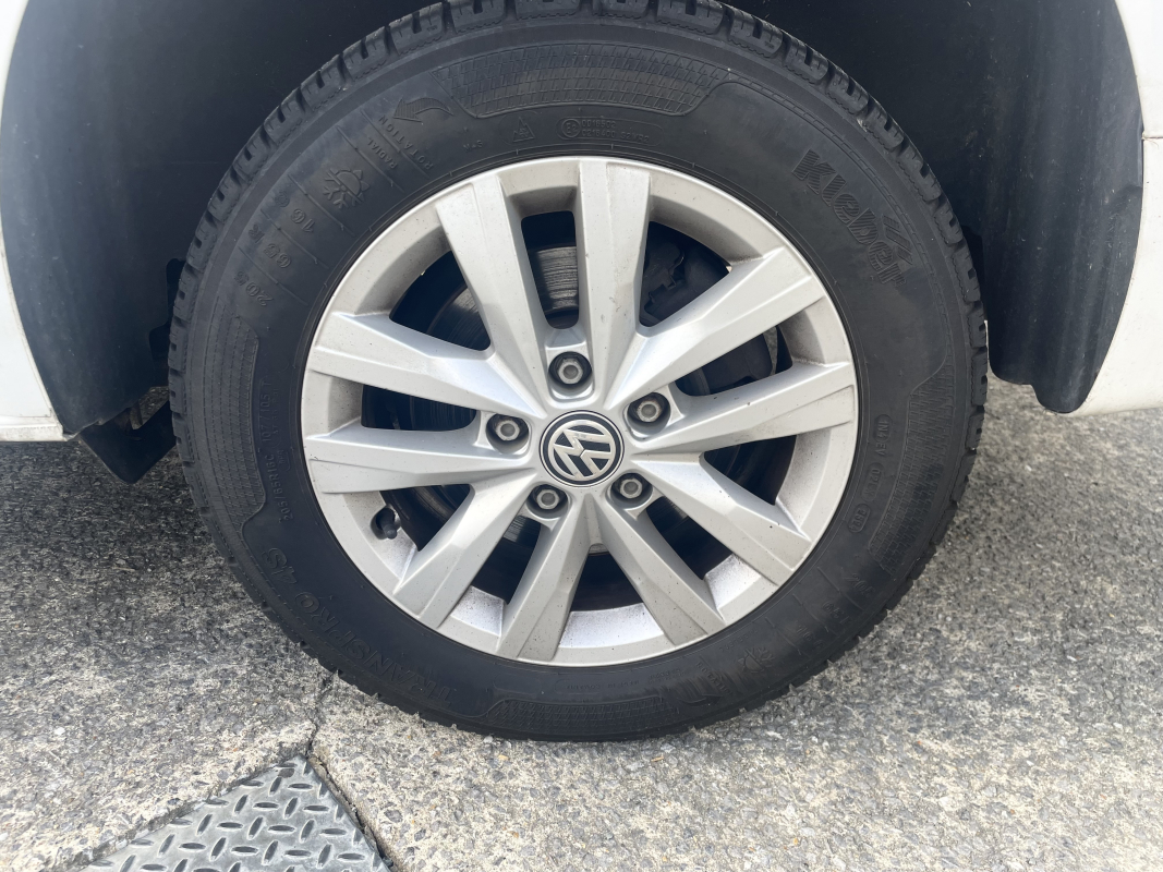 Volkswagen Transporter — 20