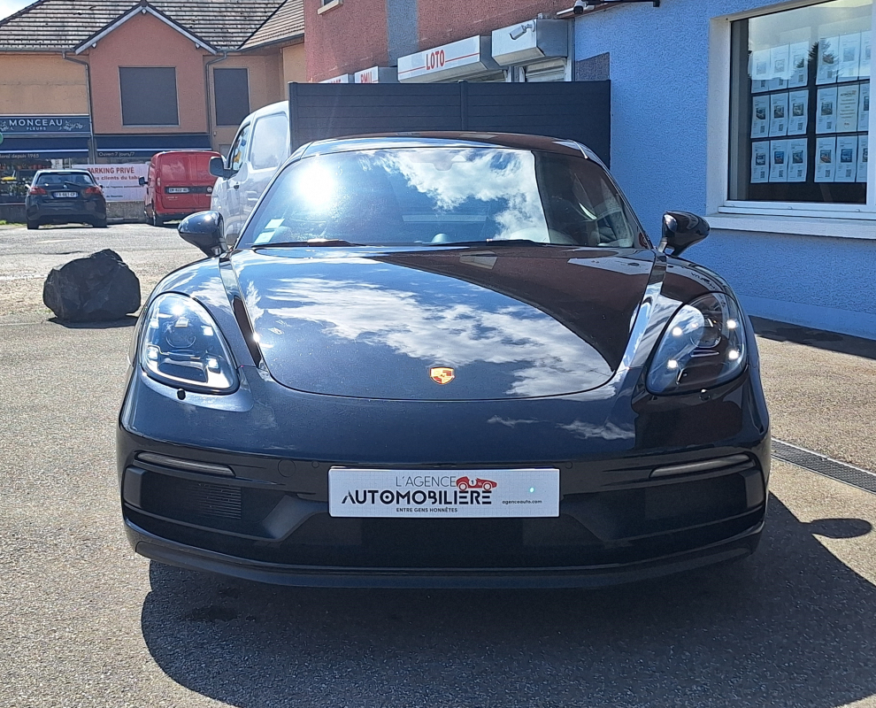 Porsche Cayman — 2