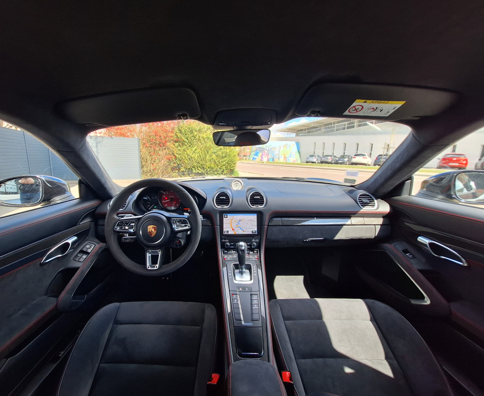 Porsche Cayman — 18