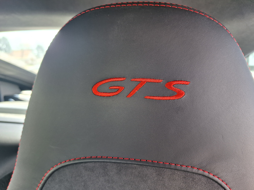 Porsche Cayman — 17