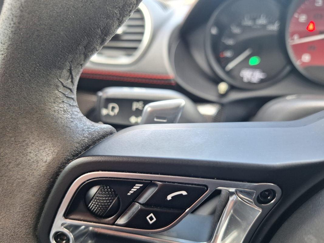 Porsche Cayman — 24