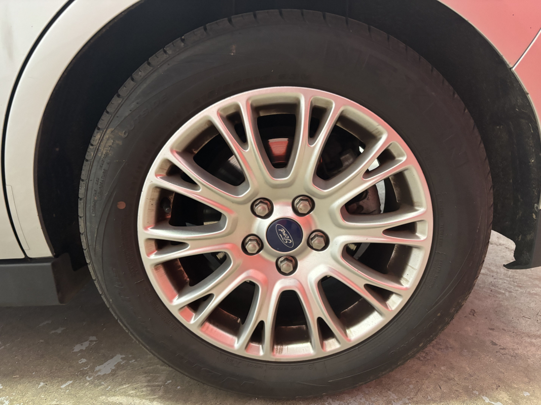 Ford C-Max — 27