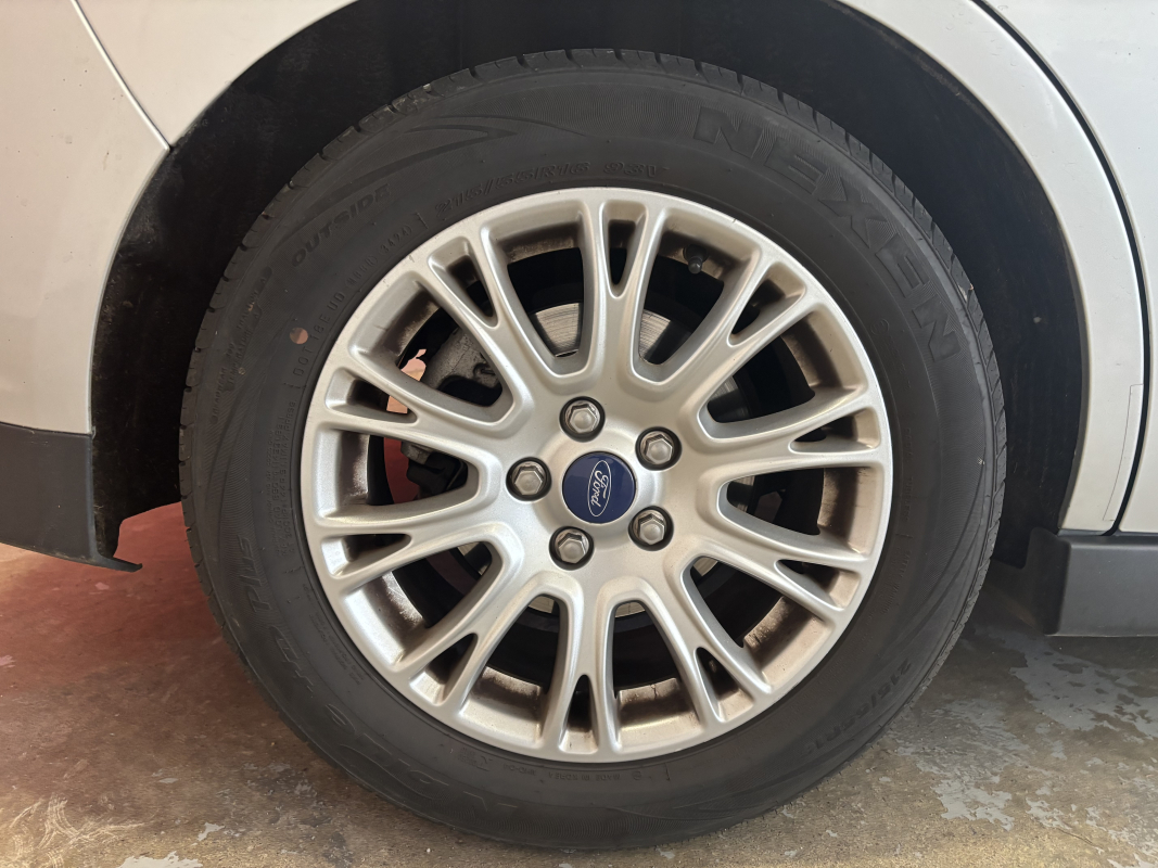 Ford C-Max — 28