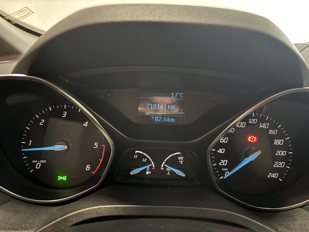 Ford C-Max — 12