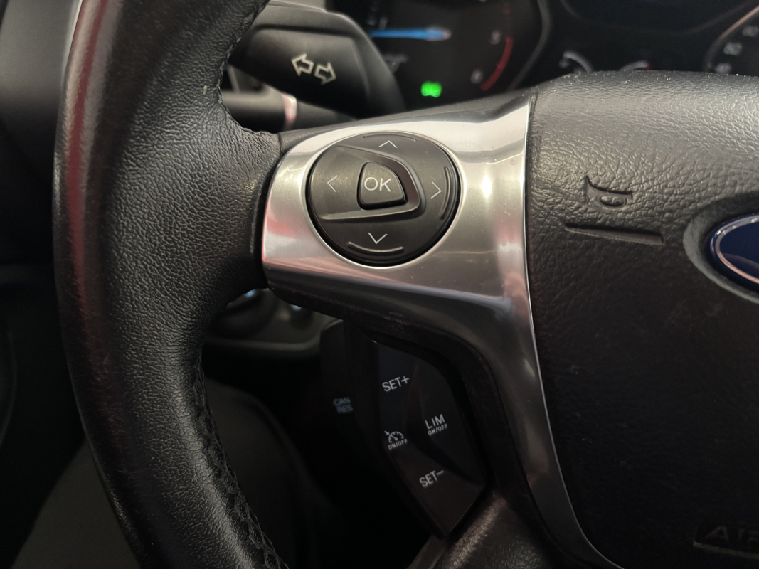 Ford C-Max — 21