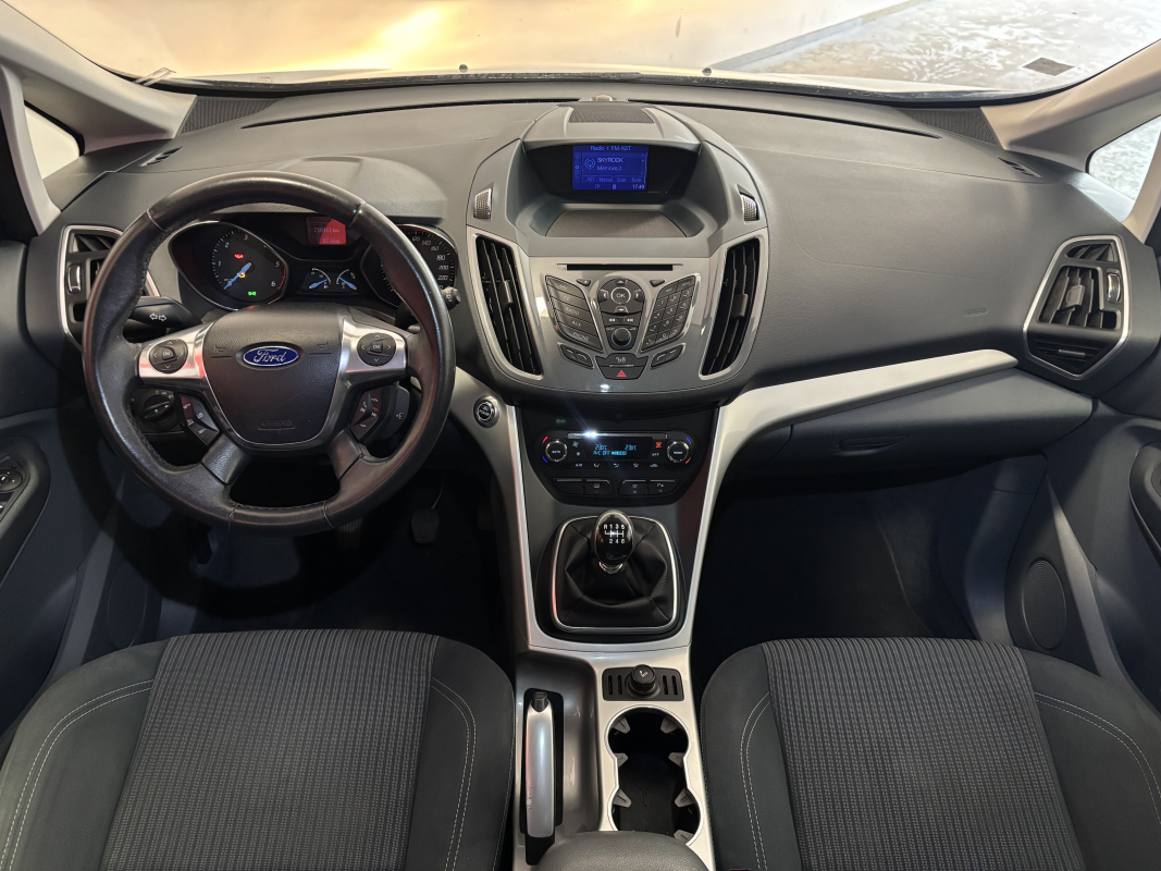 Ford C-Max — 10