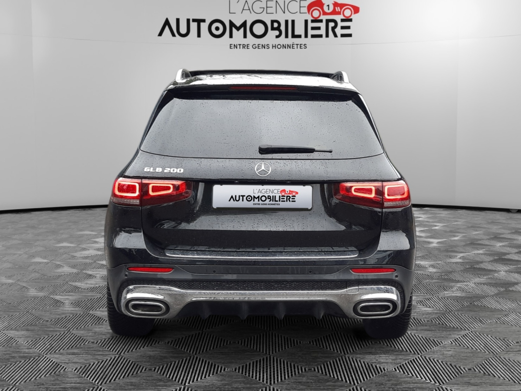 Mercedes GLB — 5