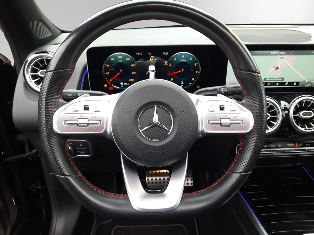Mercedes GLB — 11