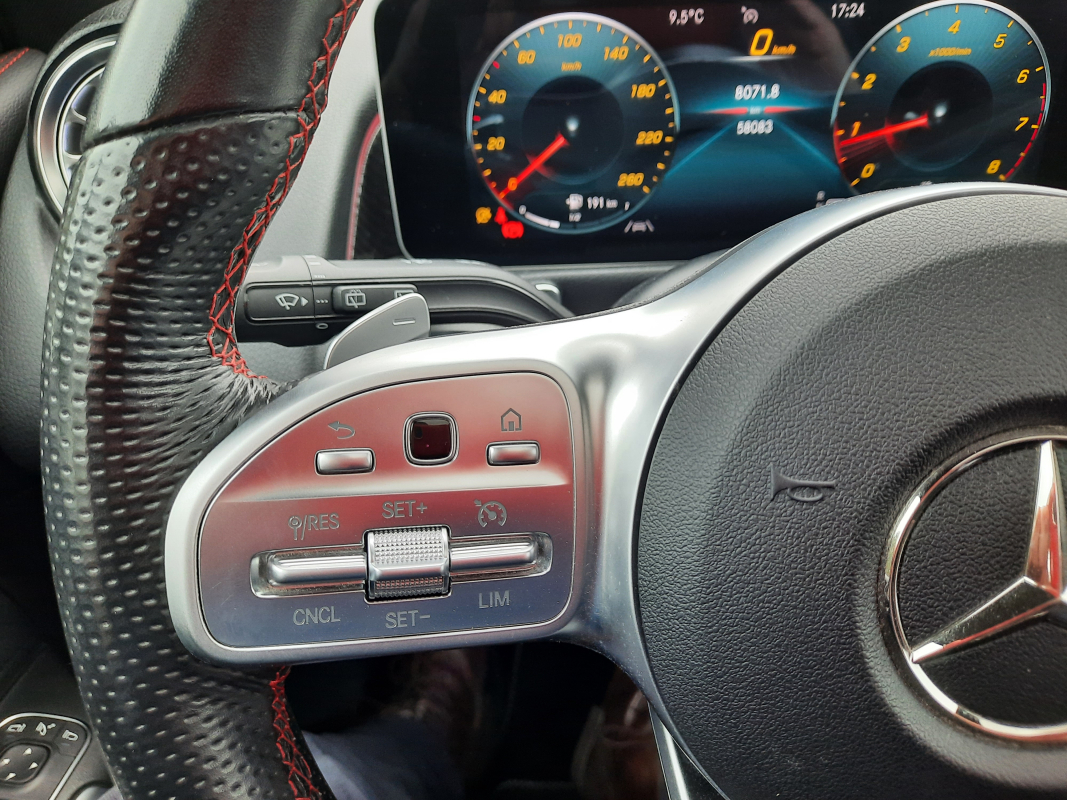 Mercedes GLB — 14