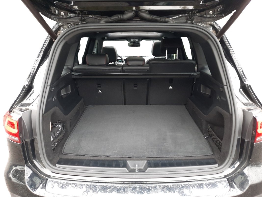 Mercedes GLB — 28