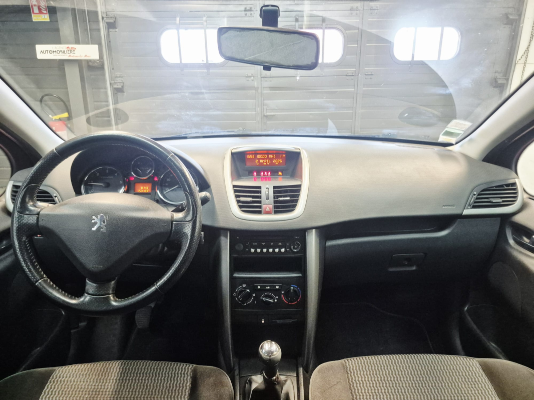 Peugeot 207 — 17