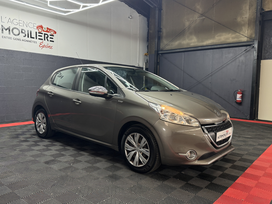 Peugeot 208 — 3