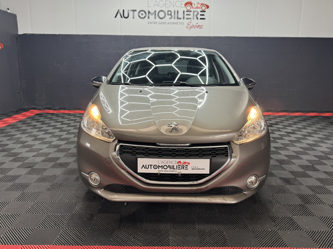 Peugeot 208 — 2