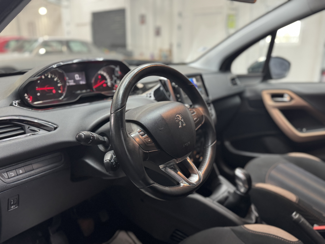 Peugeot 208 — 9