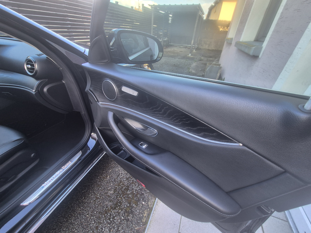 Mercedes Classe E — 17