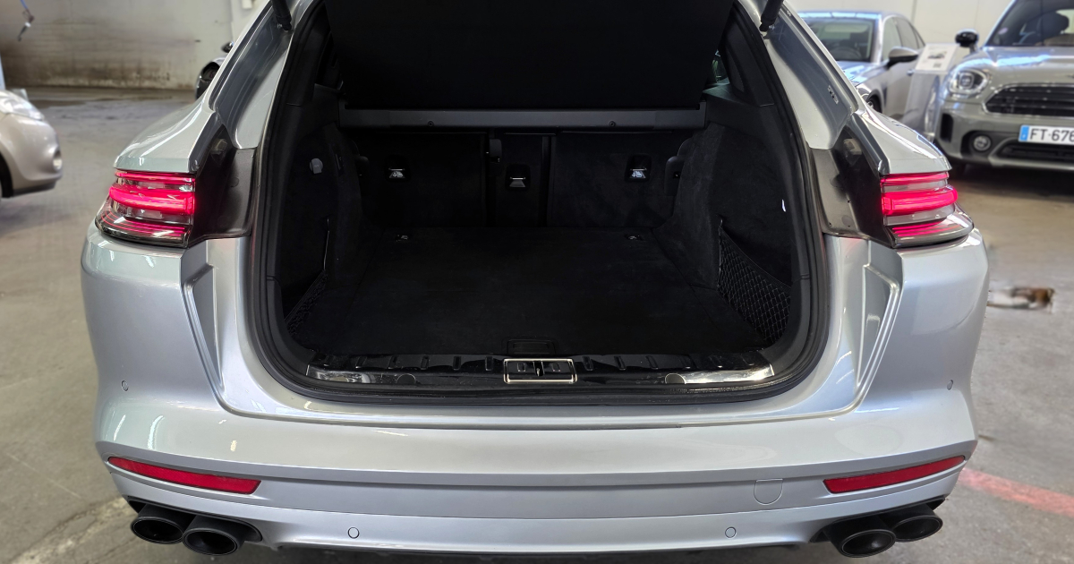 Porsche Panamera — 27