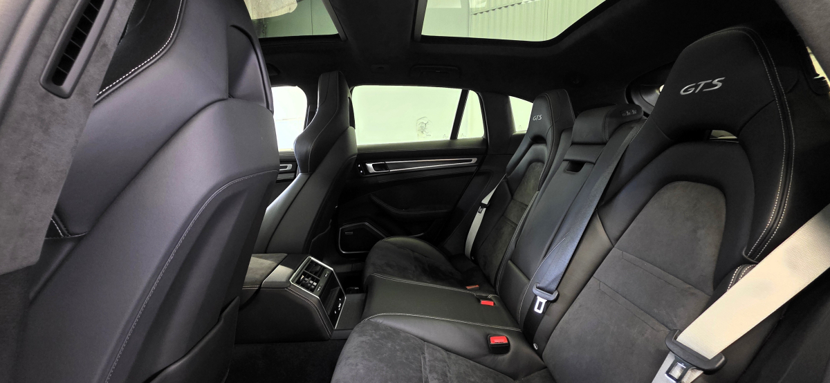 Porsche Panamera — 33