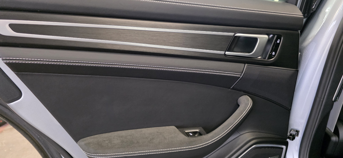 Porsche Panamera — 39
