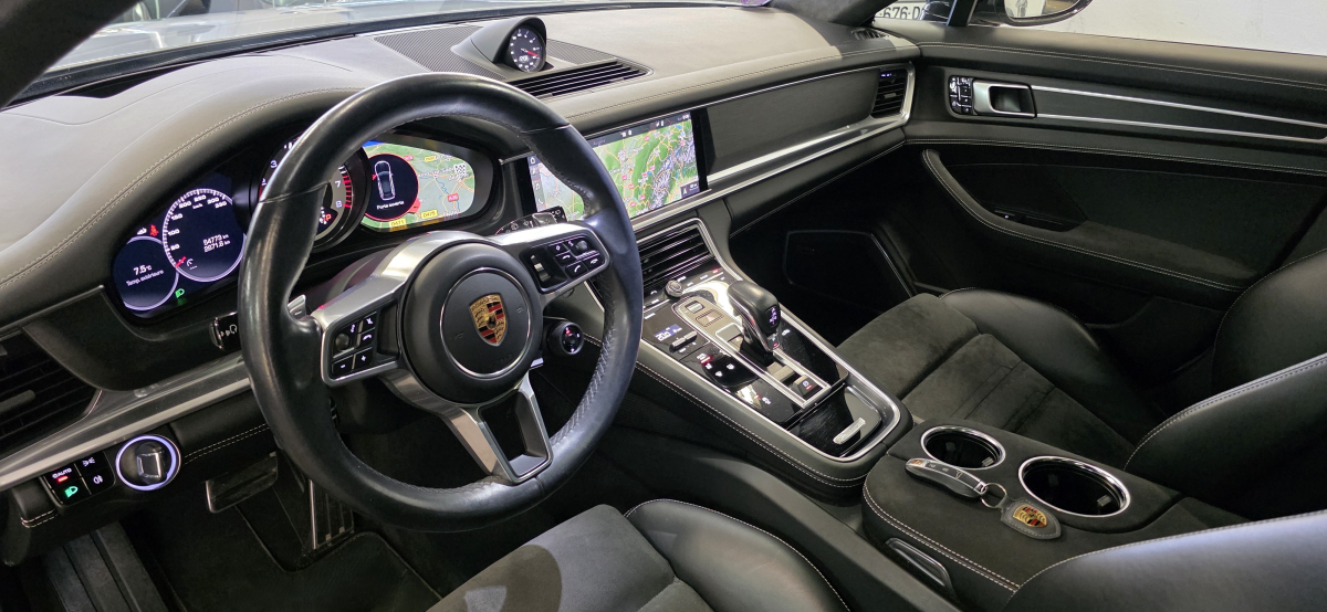 Porsche Panamera — 8