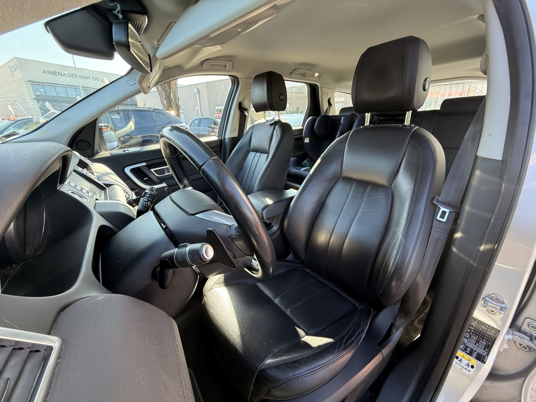 Land Rover Discovery Sport — 12