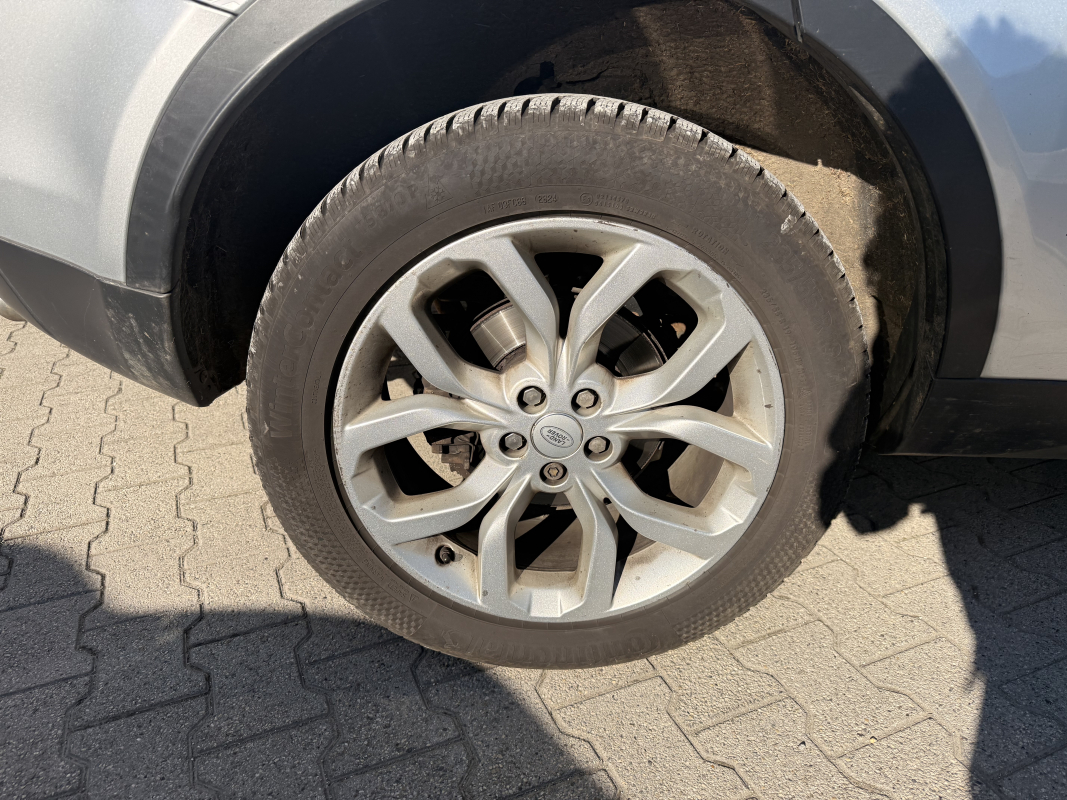 Land Rover Discovery Sport — 18