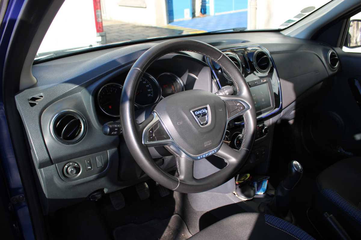 Dacia Logan — 11