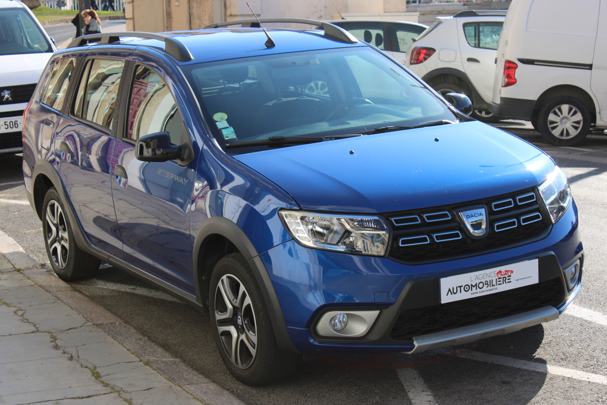 Dacia Logan — 3