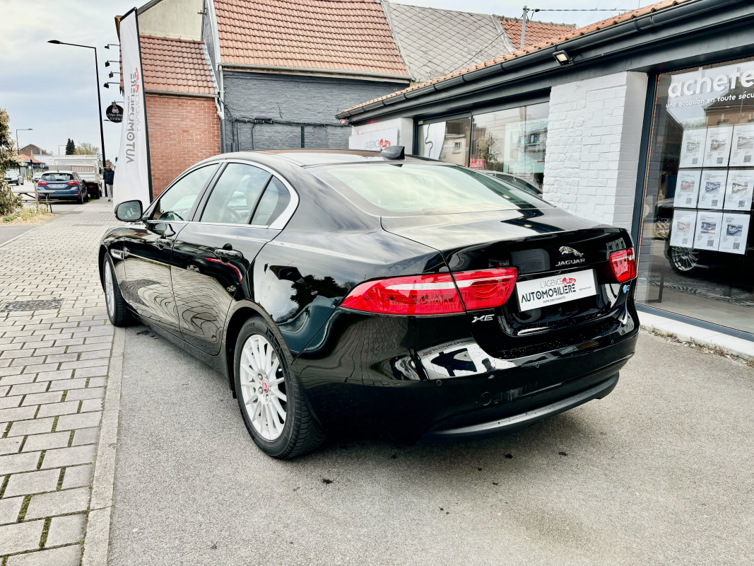 Jaguar XE — 3