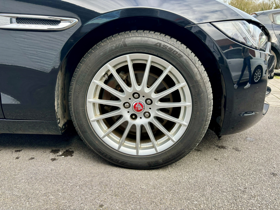 Jaguar XE — 29