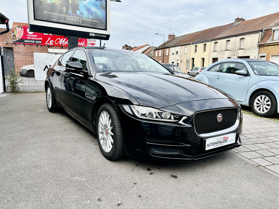Jaguar XE — 7