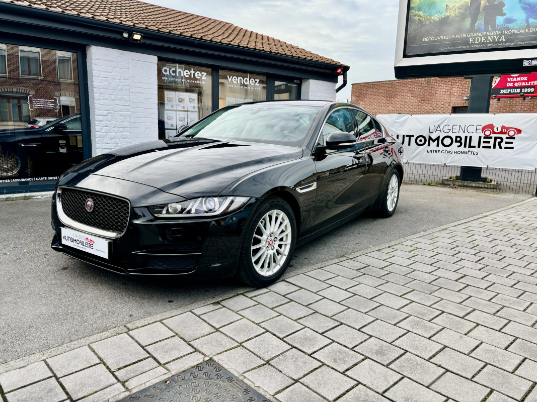 Jaguar XE