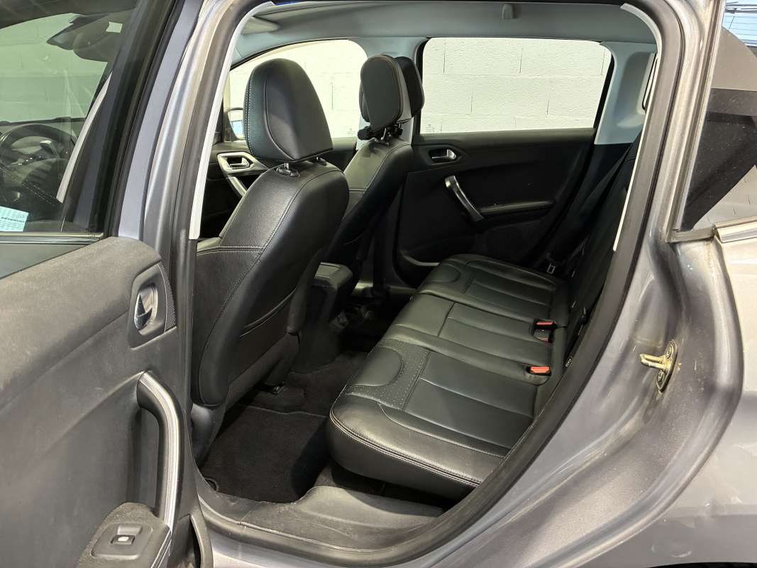 Peugeot 2008 — 14