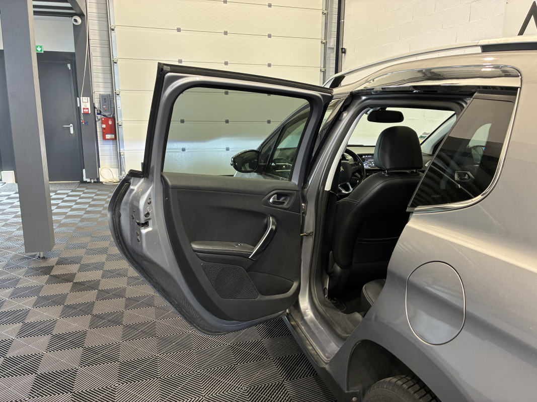 Peugeot 2008 — 13