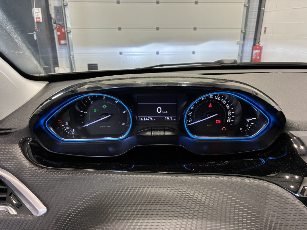 Peugeot 2008 — 26