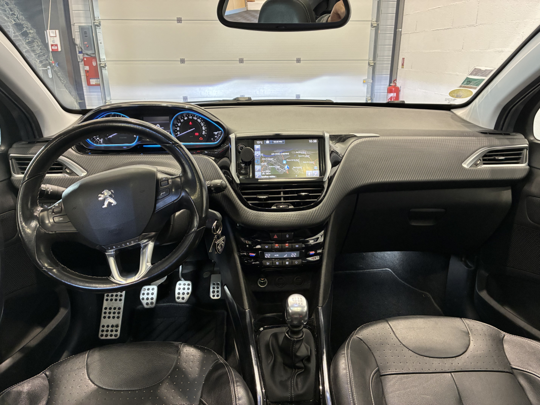Peugeot 2008 — 23