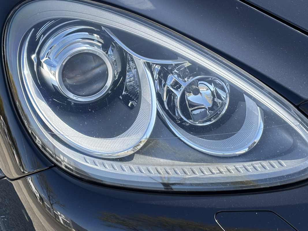Porsche Cayenne — 24
